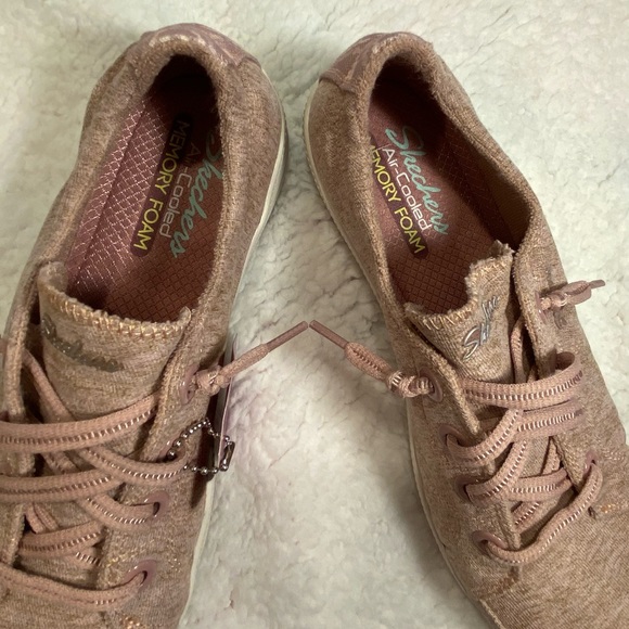 New Skechers Active Avenue Sneakers - Size 7 - Pale Pink - Picture 7 of 9